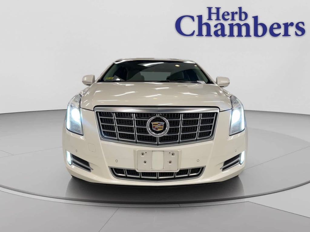 Used 2015 CADILLAC XTS Luxury V6 AWD Sedan