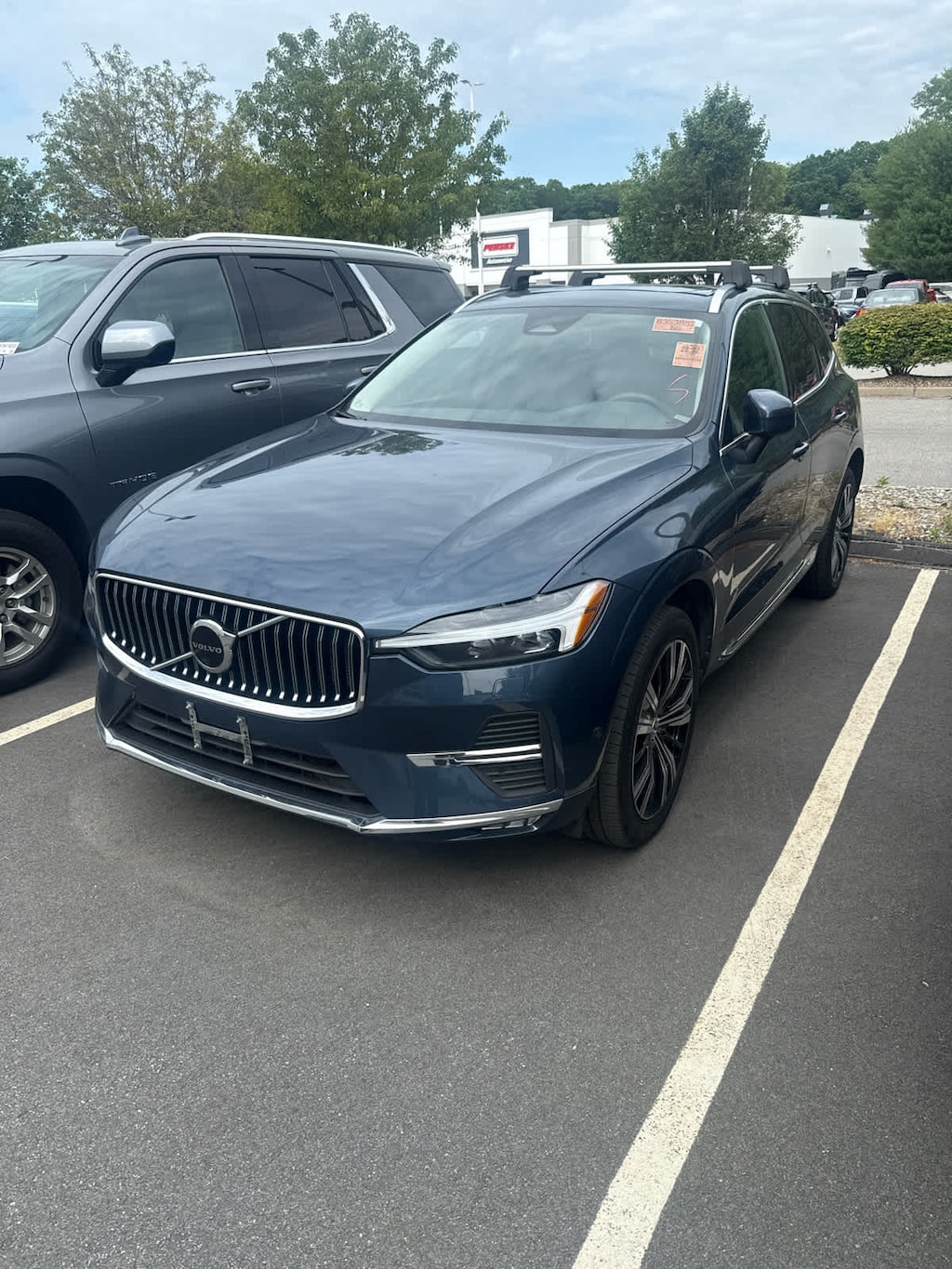 Used 2023 Volvo XC60 B5 AWD Plus w/ Climate Package & 20" Wheels Utility