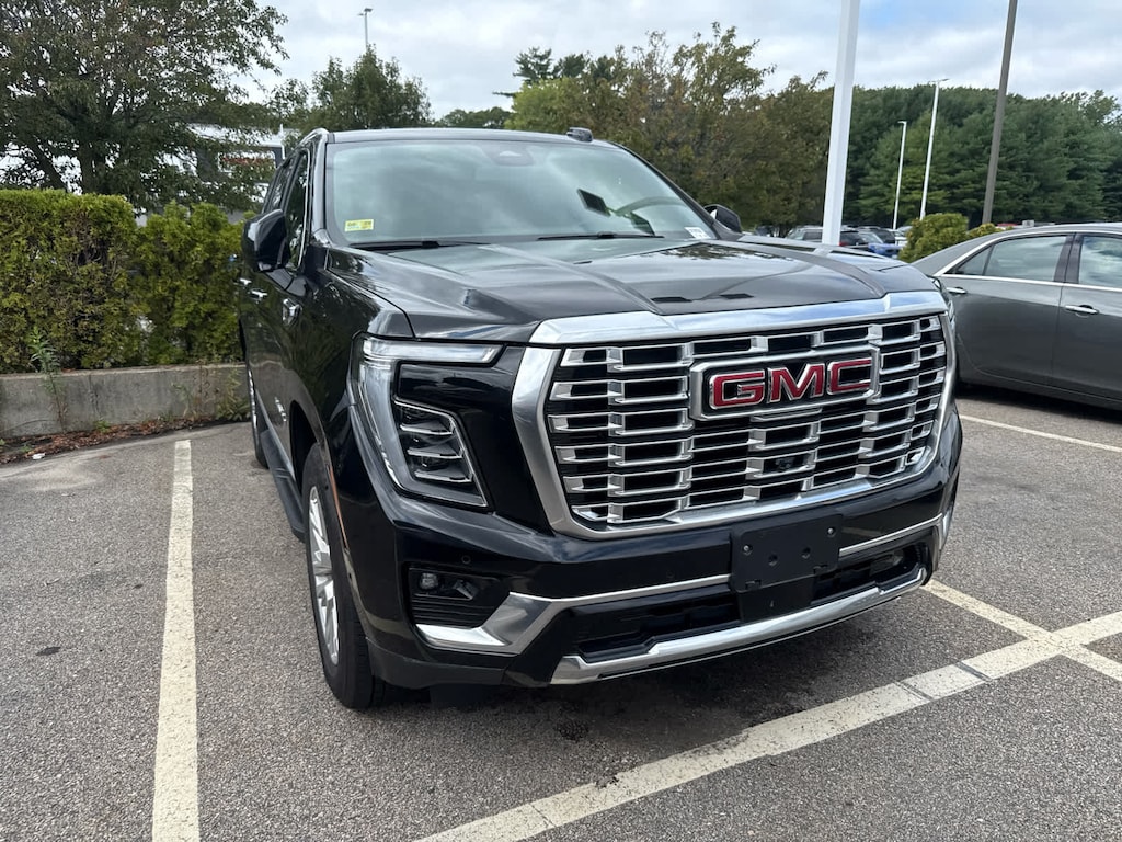 Used 2025 GMC Yukon Denali 4WD SUV