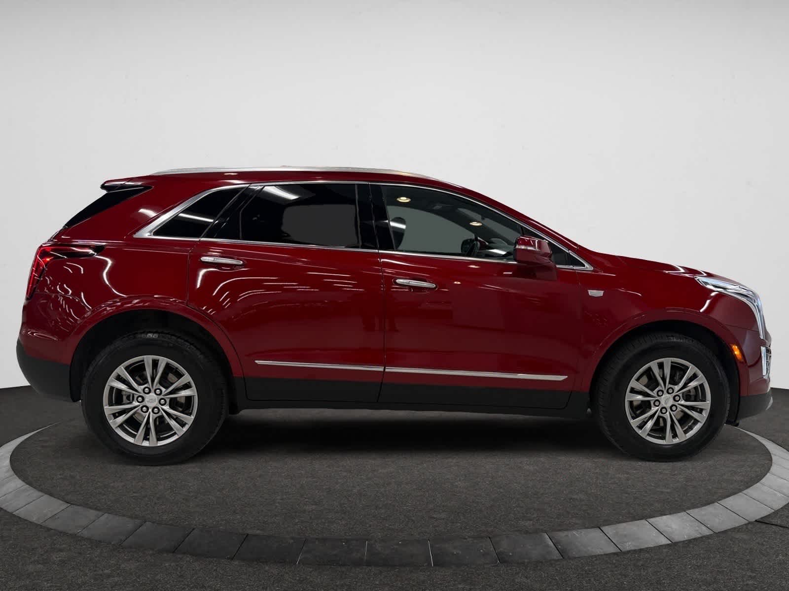 2023 Cadillac XT5 Premium Luxury photo 2