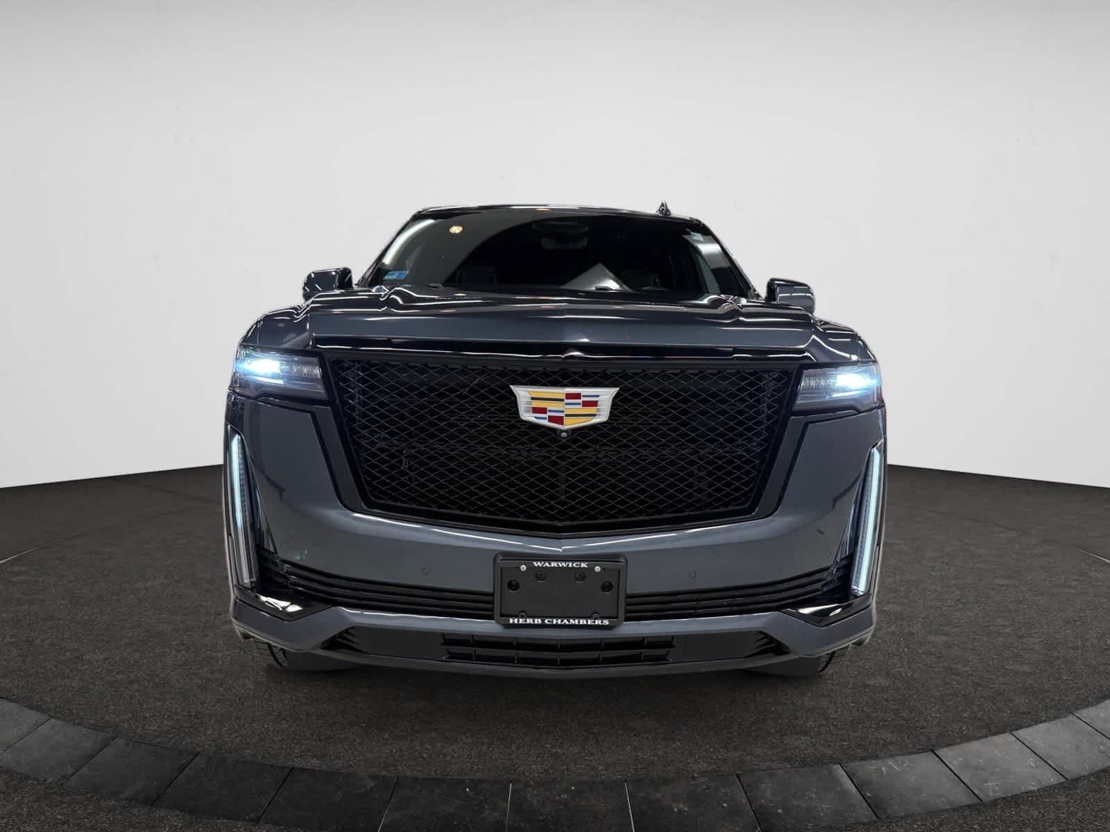 2021 Cadillac Escalade Sport photo 2