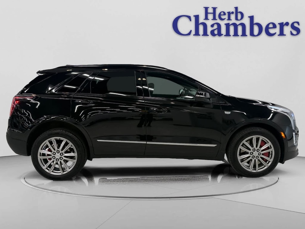 Used 2022 CADILLAC XT5 Sport V6 AWD w/ Navigation SUV