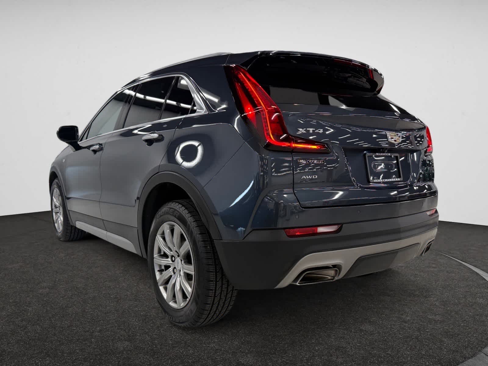2020 Cadillac XT4 Premium Luxury photo 3