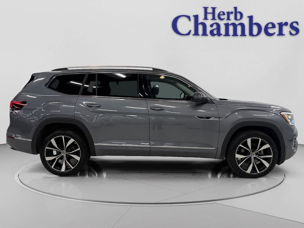 Used 2025 Volkswagen Atlas 2.0 SEL Premium R-Line AWD Sport Utility