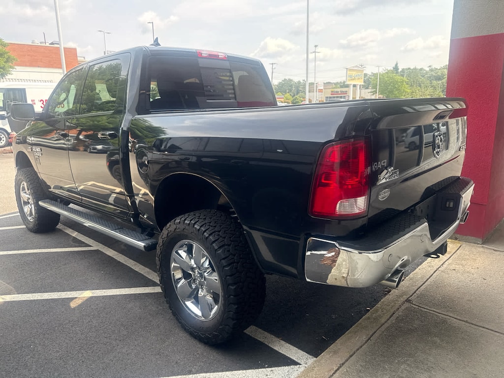 Used 2019 Ram 1500 Classic Big Horn Crew Cab 4X4 V8 w/ 26S Package & Custom Tires & Wheels Crew Pickup