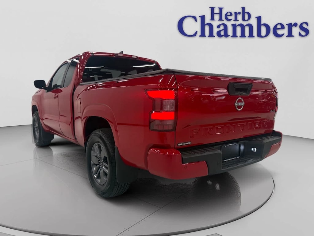Used 2025 Nissan Frontier SV King Cab V6 4x4 Club Cab Pickup