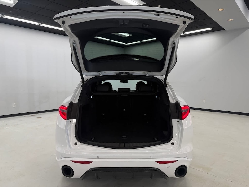 Used 2022 Alfa Romeo Stelvio Veloce