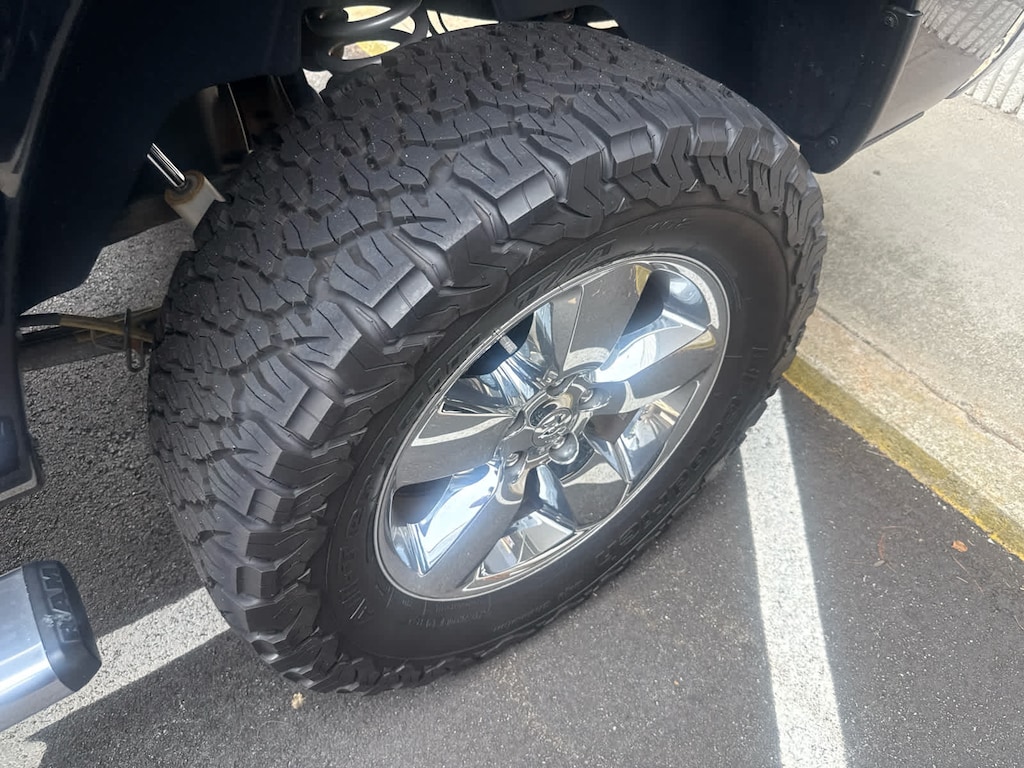 Used 2019 Ram 1500 Classic Big Horn Crew Cab 4X4 V8 w/ 26S Package & Custom Tires & Wheels Crew Pickup