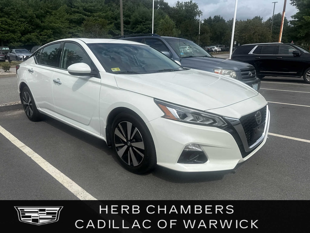 Used 2021 Nissan Altima 2.5 SL AWD Sedan 4 Dr.