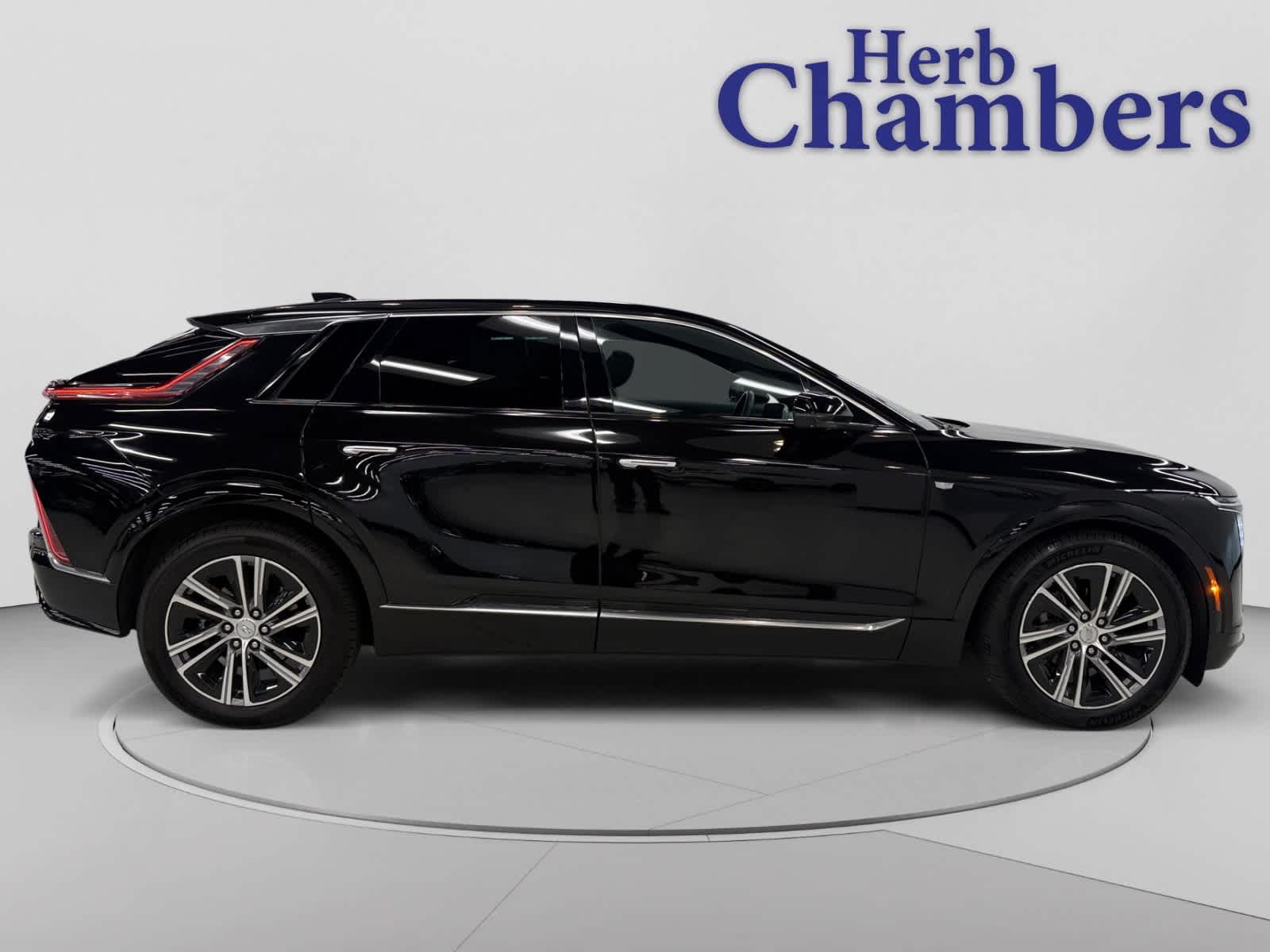 Used 2024 Cadillac LYRIQ Luxury 1 with VIN 1GYKPPRL6RZ120737 for sale in Warwick, RI