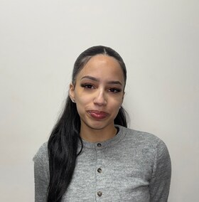 Staff member Diana Guzman from ID_ca0ce4febc77