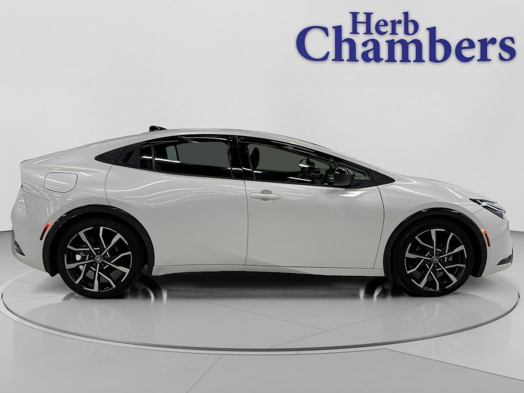 Used 2024 Toyota Prius Prime SE Hatchback 4 Dr.