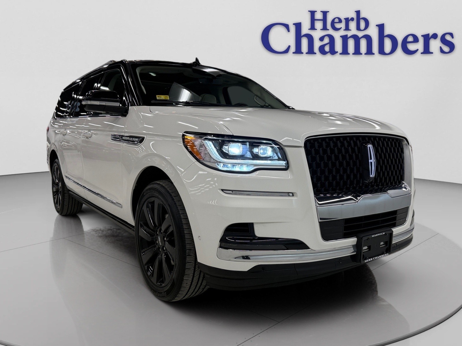 2023 Lincoln Navigator Black Label's photo