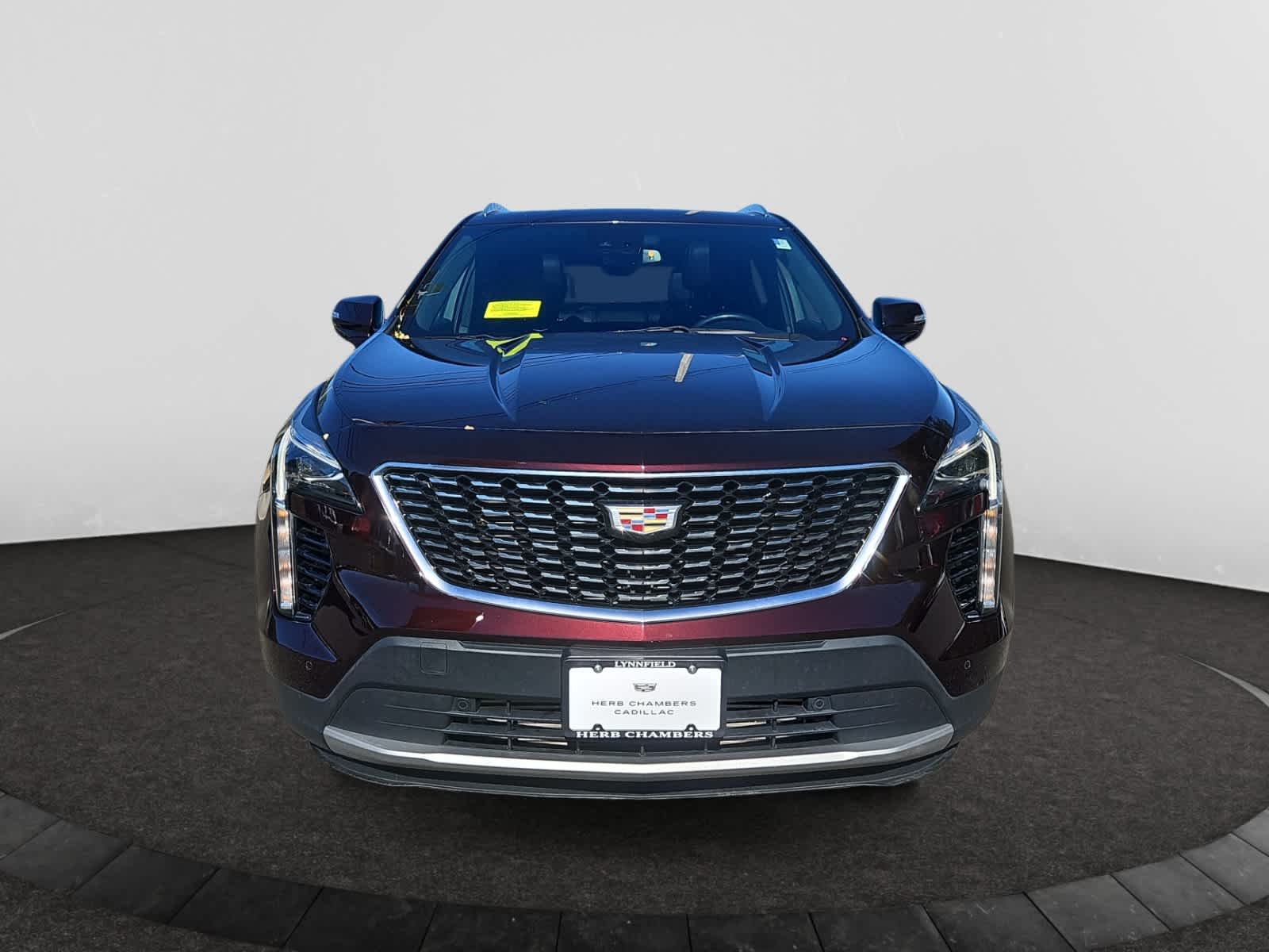 2021 Cadillac XT4 Premium Luxury photo 3