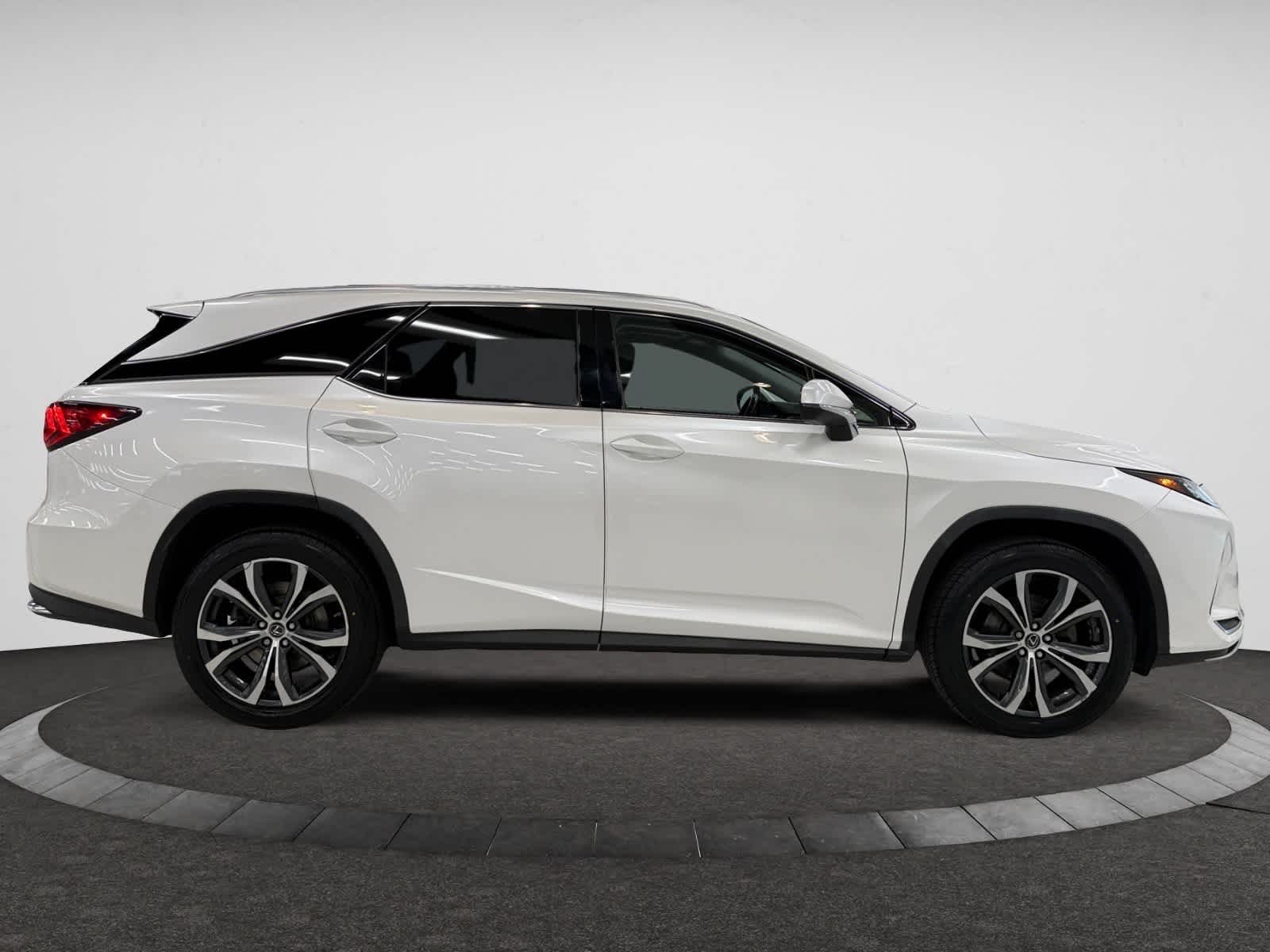 2021 Lexus RX 350L photo 2