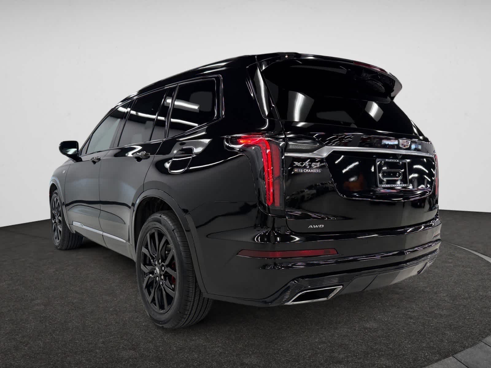 2021 Cadillac XT6 Sport photo 3