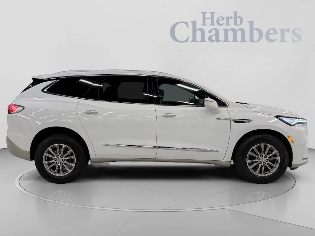 Used 2023 Buick Enclave Essence AWD SUV