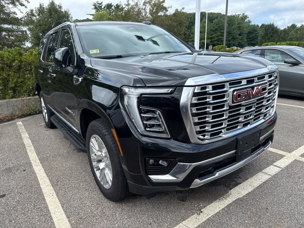 Used 2025 GMC Yukon Denali 4WD SUV
