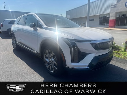 2025 CADILLAC OPTIQ Luxury 2 AWD  SUV