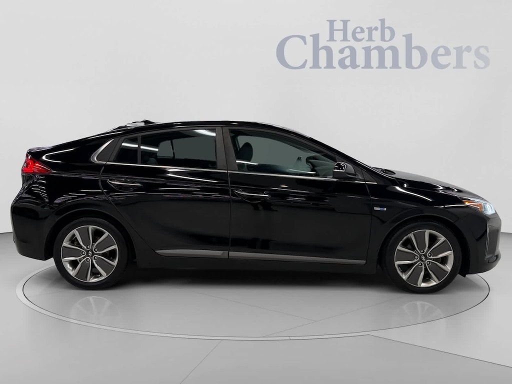 Used 2018 Hyundai IONIQ Hybrid Limited w/ Ultimate Package Hatchback 4 Dr.