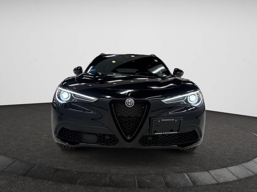 Used 2023 Alfa Romeo Stelvio Veloce