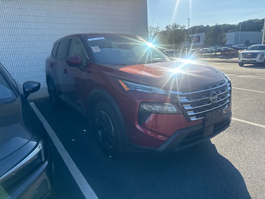 Used 2024 Nissan Rogue SV AWD SUV