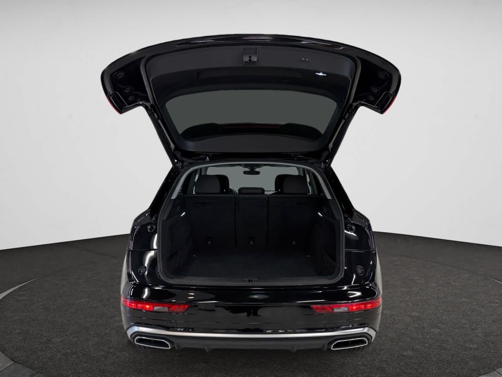 2023 Audi Q5 S line Premium Plus photo 4