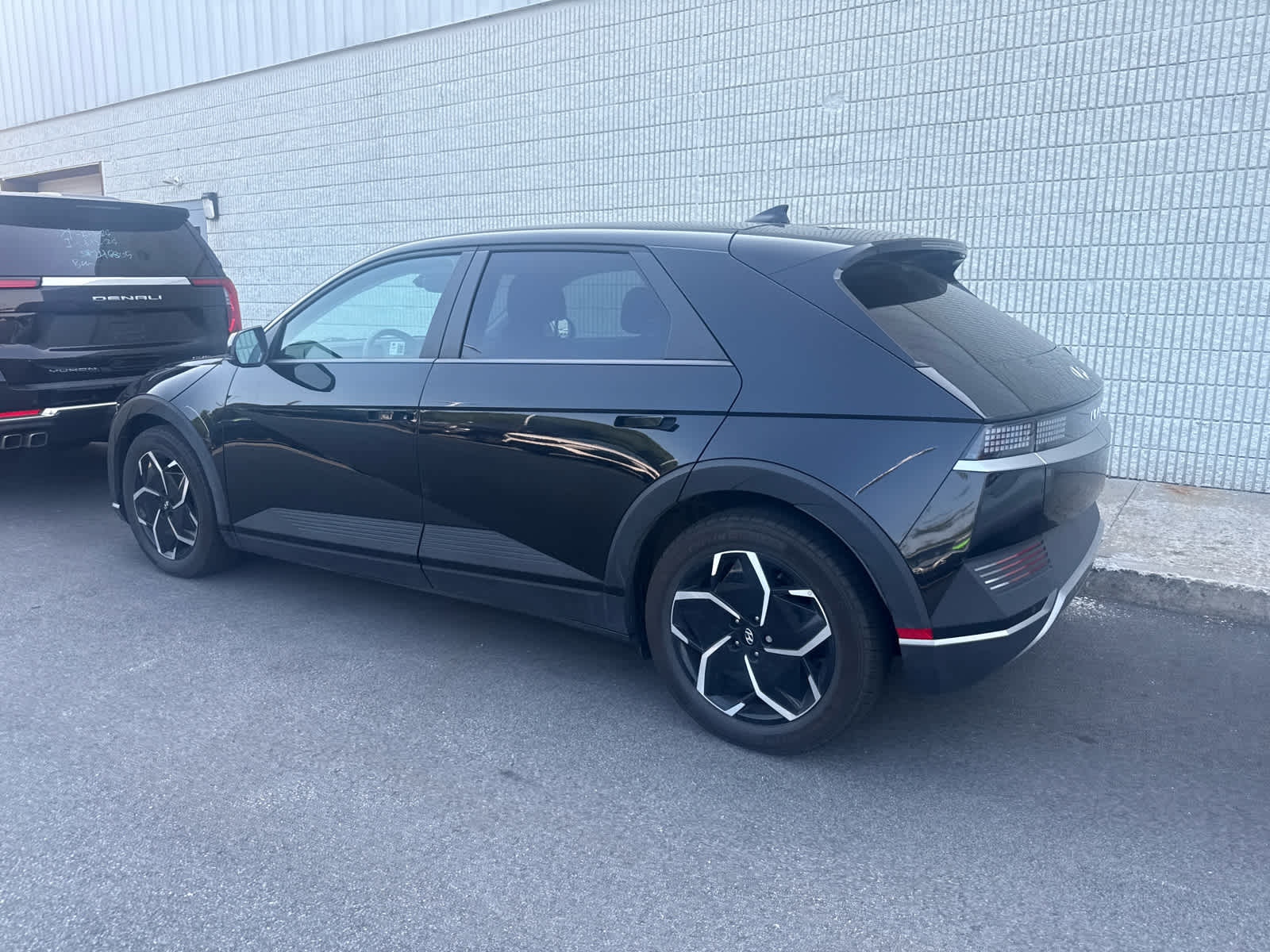 Used 2024 Hyundai IONIQ 5 SEL with VIN KM8KNDDFXRU287123 for sale in Warwick, RI