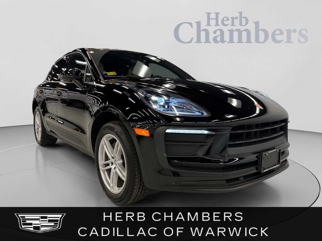 Used 2022 Porsche Macan Base AWD w/ Premium Package Plus SUV