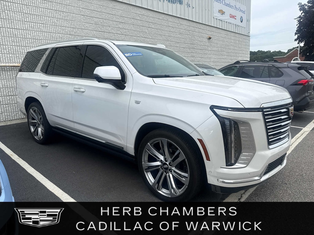Used 2025 CADILLAC Escalade Platinum 4WD w/ 24" 10-Spoke Polished Wheels SUV