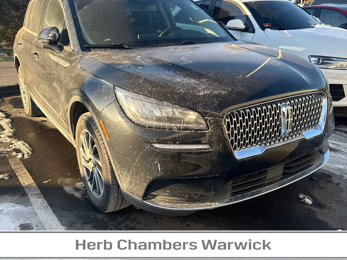 2022 Lincoln Corsair Base's photo