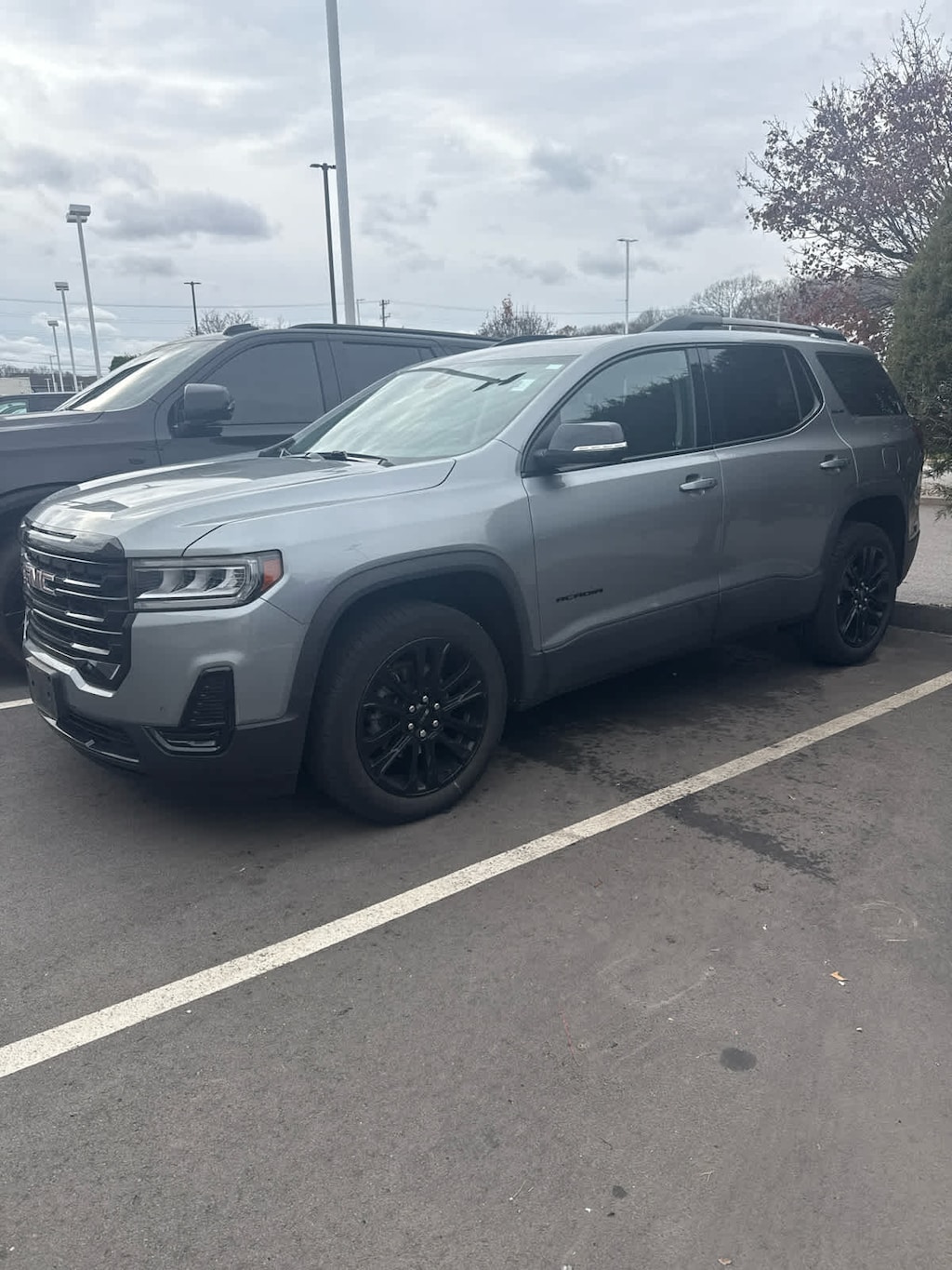 Used 2023 GMC Acadia SLE SUV