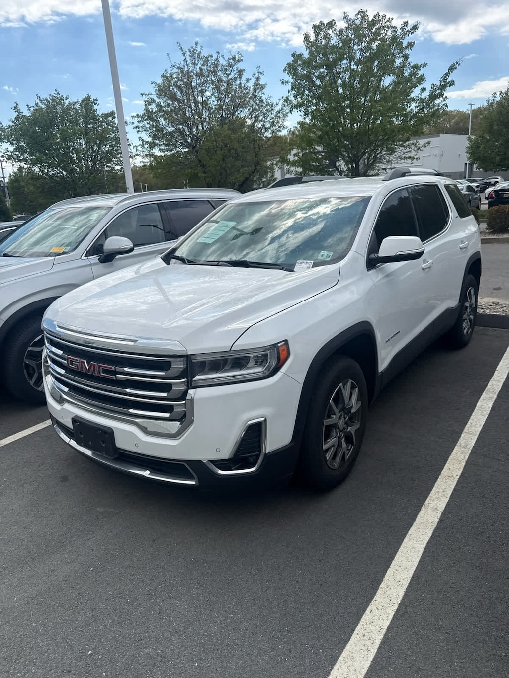 Used 2023 GMC Acadia SLT AWD w/ Preferred Package SUV