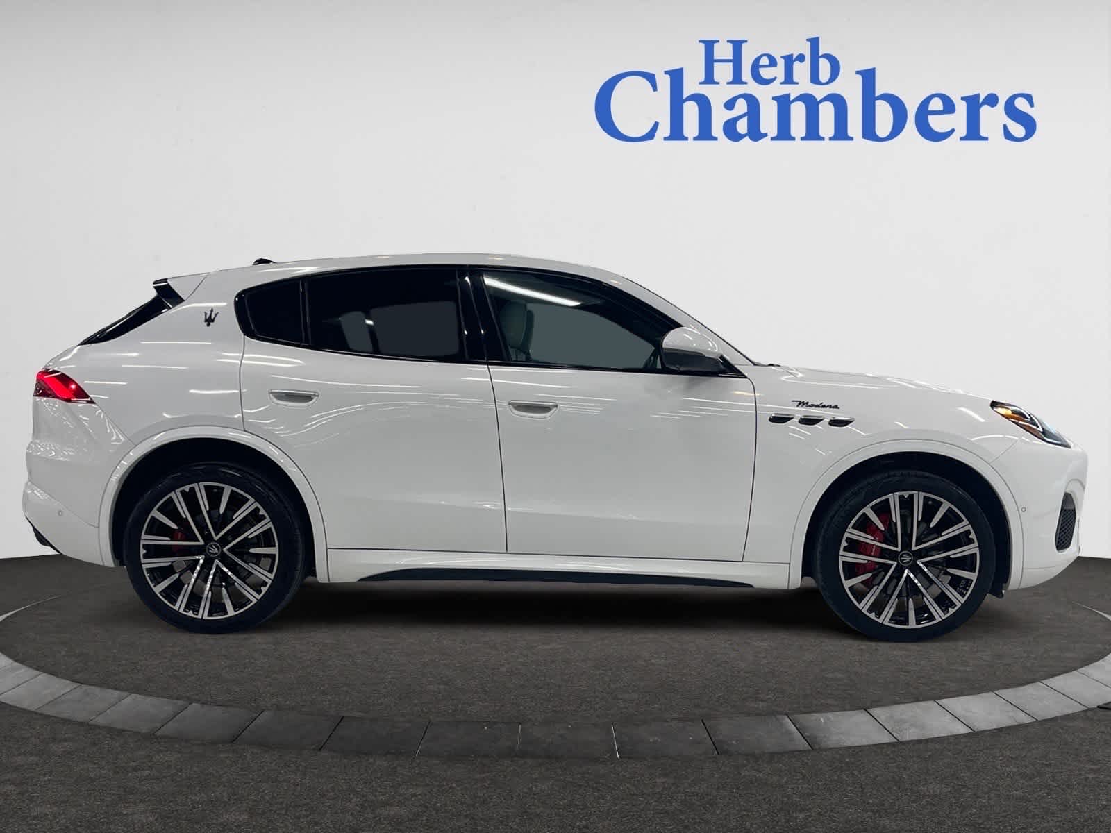 2023 Maserati Grecale Modena photo 2