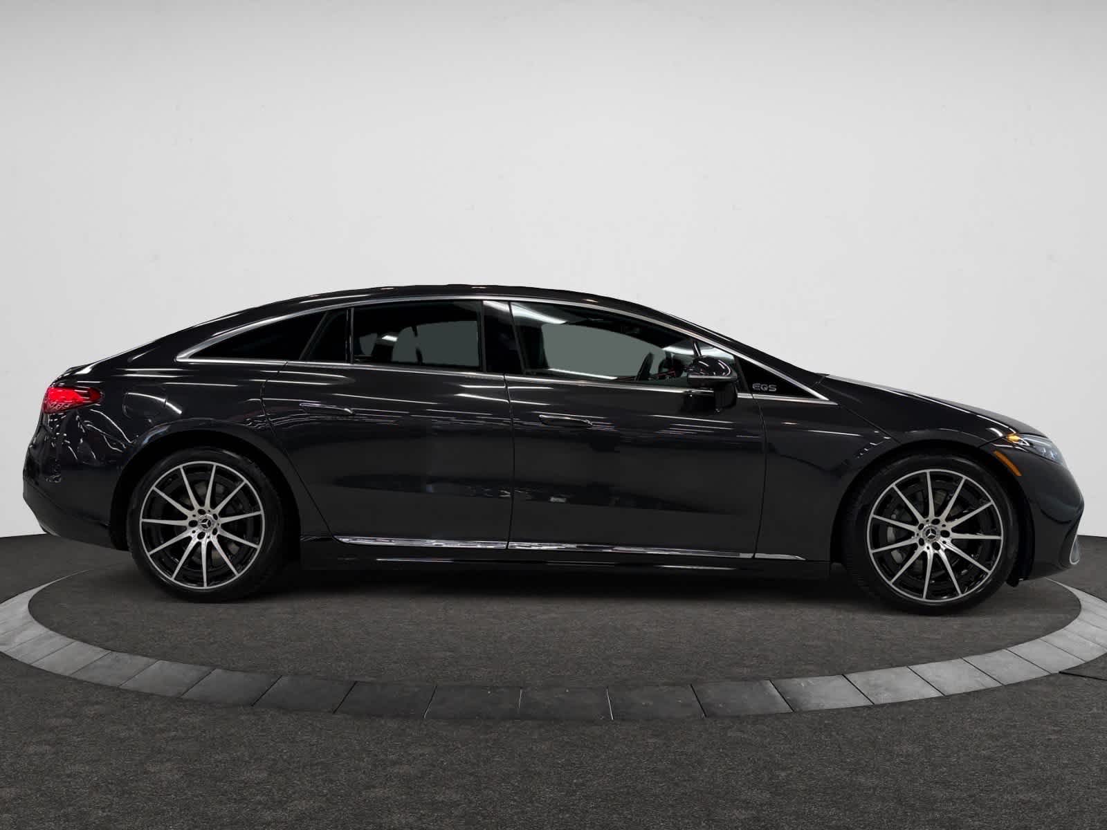 2022 Mercedes Benz EQS Sedan 580 4MATIC photo 2