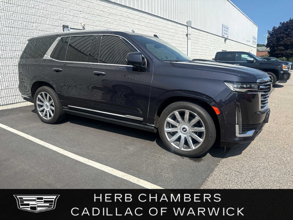 Used 2024 CADILLAC Escalade Platinum 4WD w/ Power Assist Steps SUV
