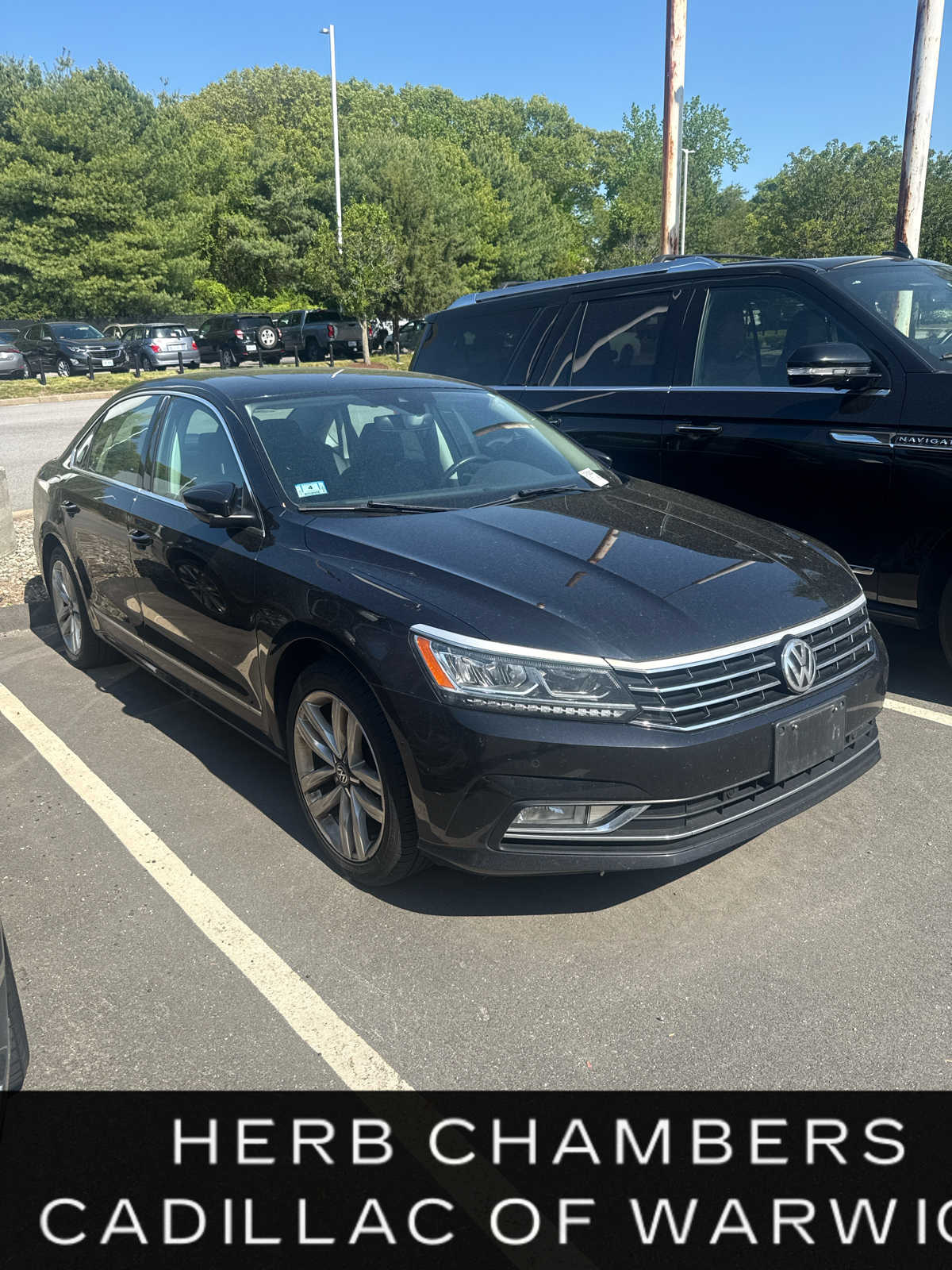 2017 Volkswagen Passat 1.8T SEL Premium Auto's photo