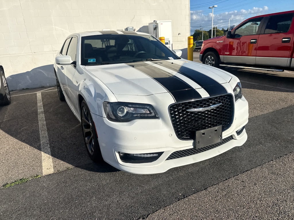 Used 2018 Chrysler 300 S w/ Appearance Package & Premium Group Sedan 4 Dr.