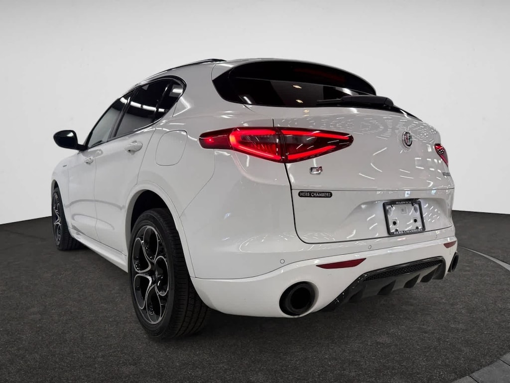 Used 2022 Alfa Romeo Stelvio Veloce