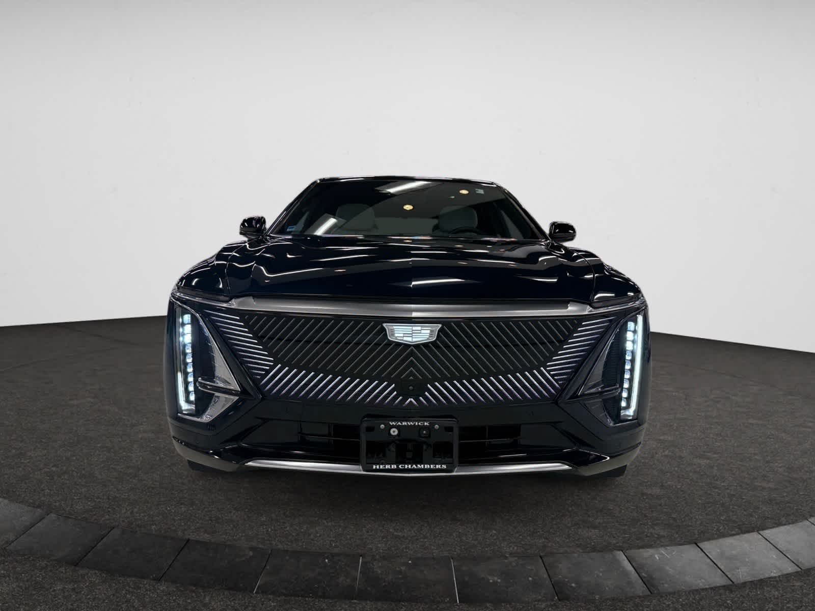 2024 Cadillac Lyriq Luxury photo 4