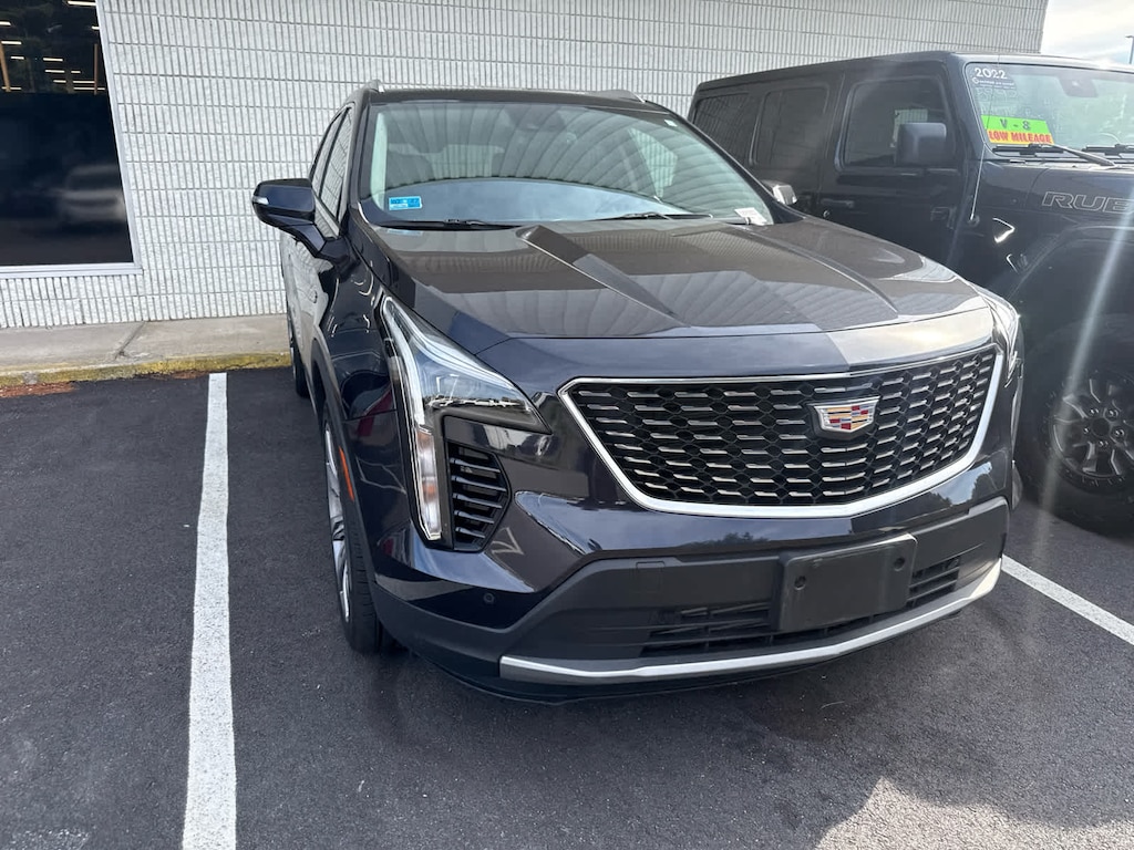 Used 2023 CADILLAC XT4 Premium Luxury AWD w/ Dual Panel Power Sunroof & 20" Wheels SUV