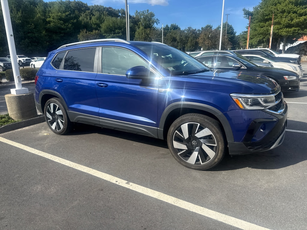 Used 2024 Volkswagen Taos 1.5T SEL AWD Utility