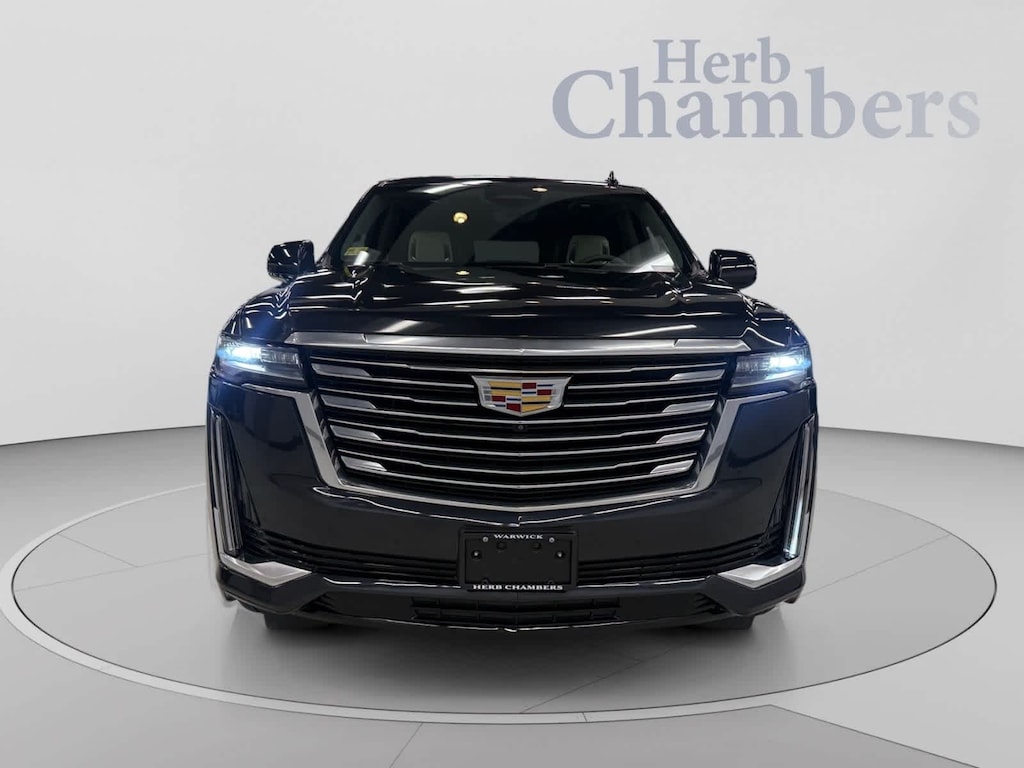 Used 2024 CADILLAC Escalade Platinum 4WD w/ Power Assist Steps SUV