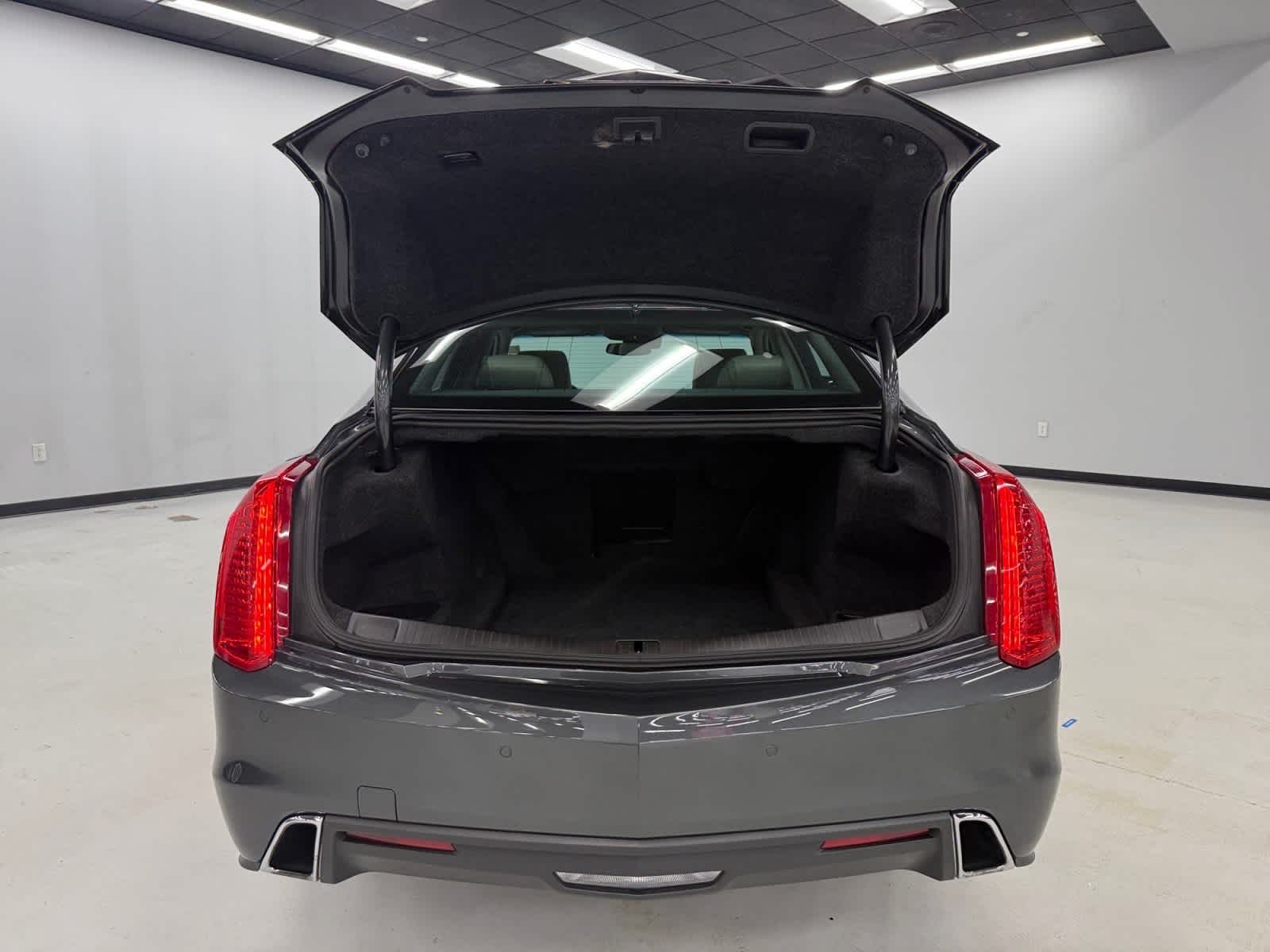 2017 Cadillac CTS Luxury photo 3