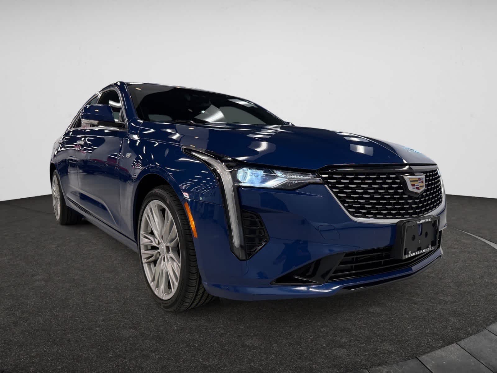 2021 Cadillac CT4 Premium Luxury photo 2