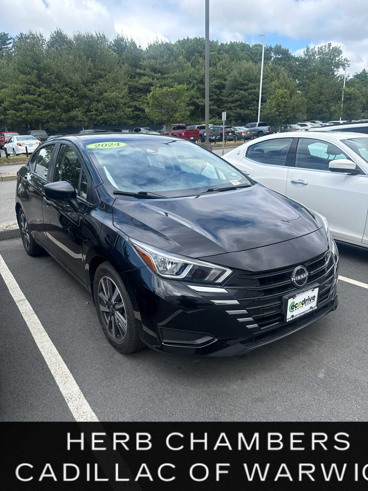 2024 Nissan Versa 1.6 S CVT's photo