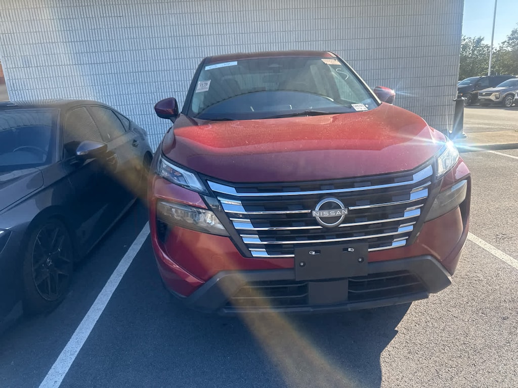 Used 2024 Nissan Rogue SV AWD SUV