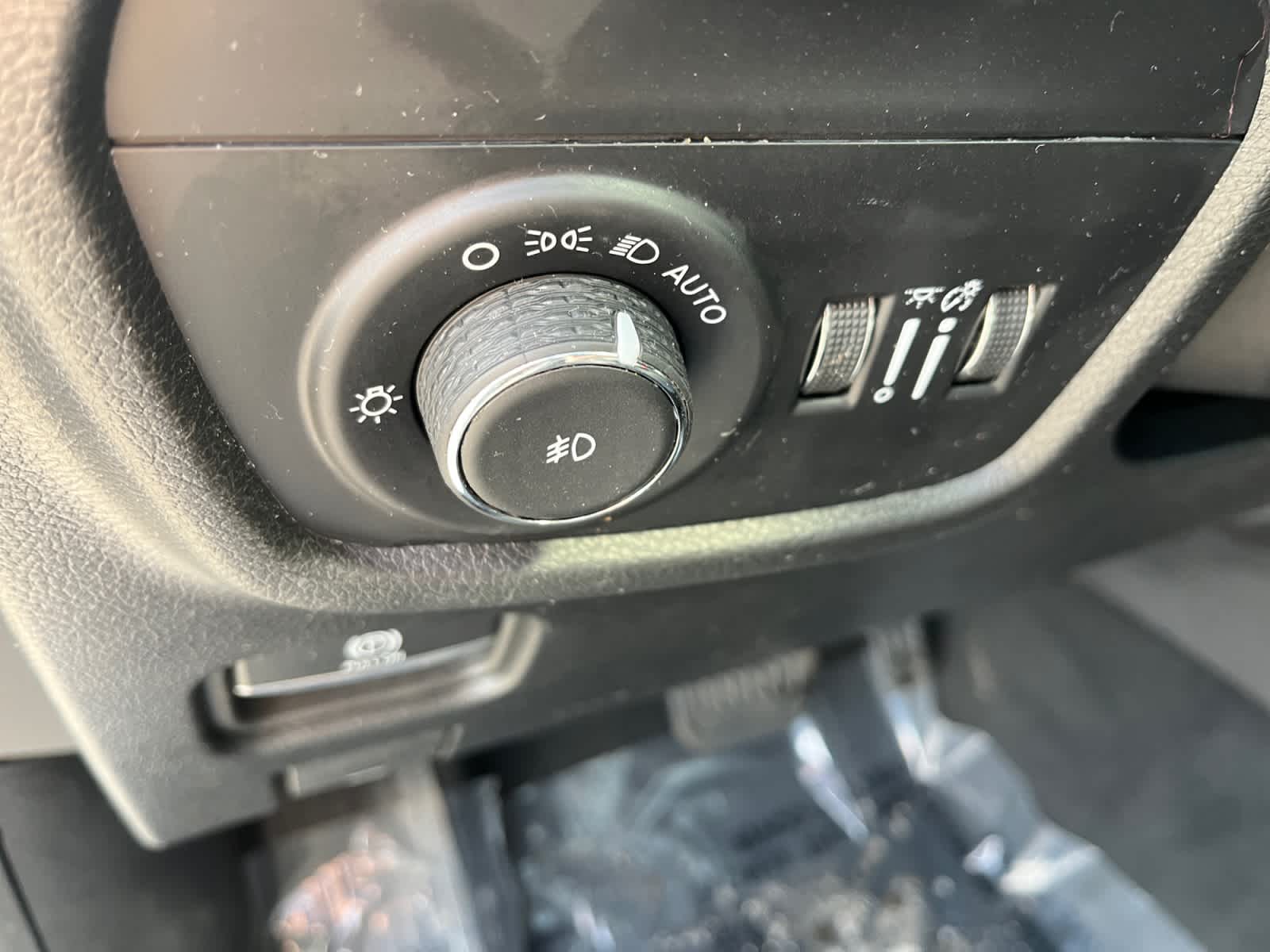 used 2024 Jeep Grand Cherokee L car, priced at $35,039