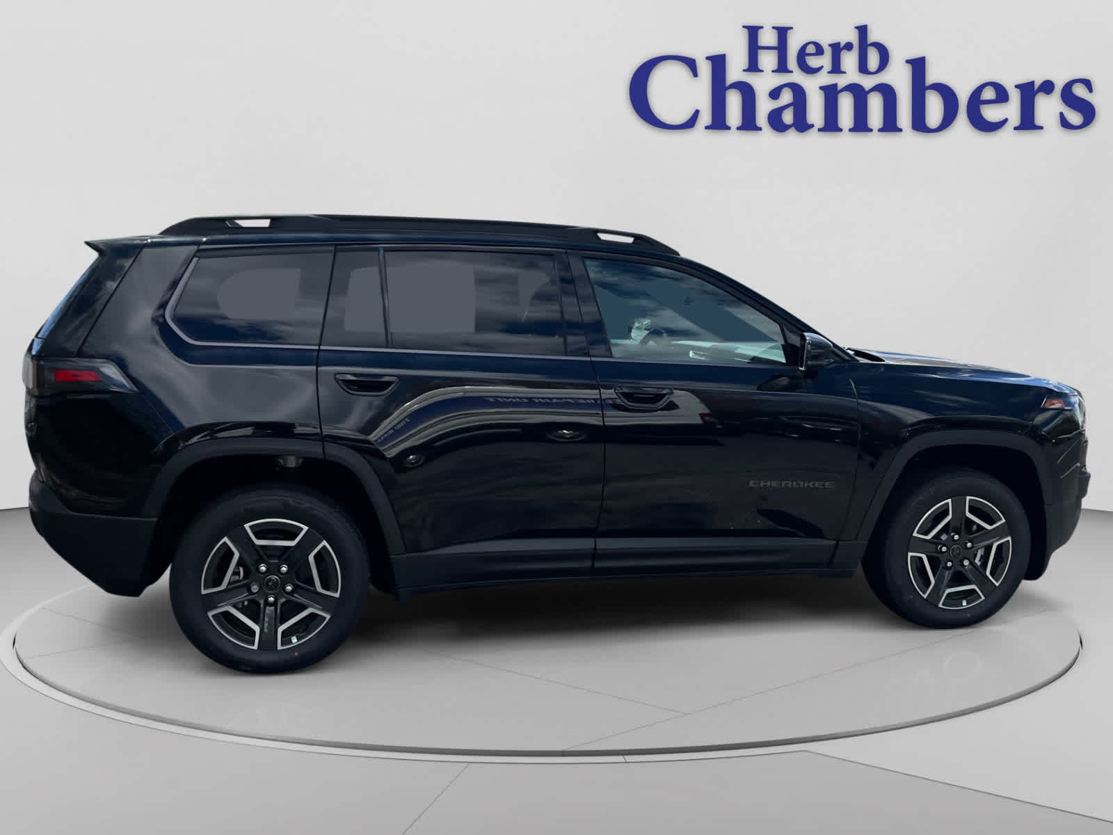 View vehicle photo 5