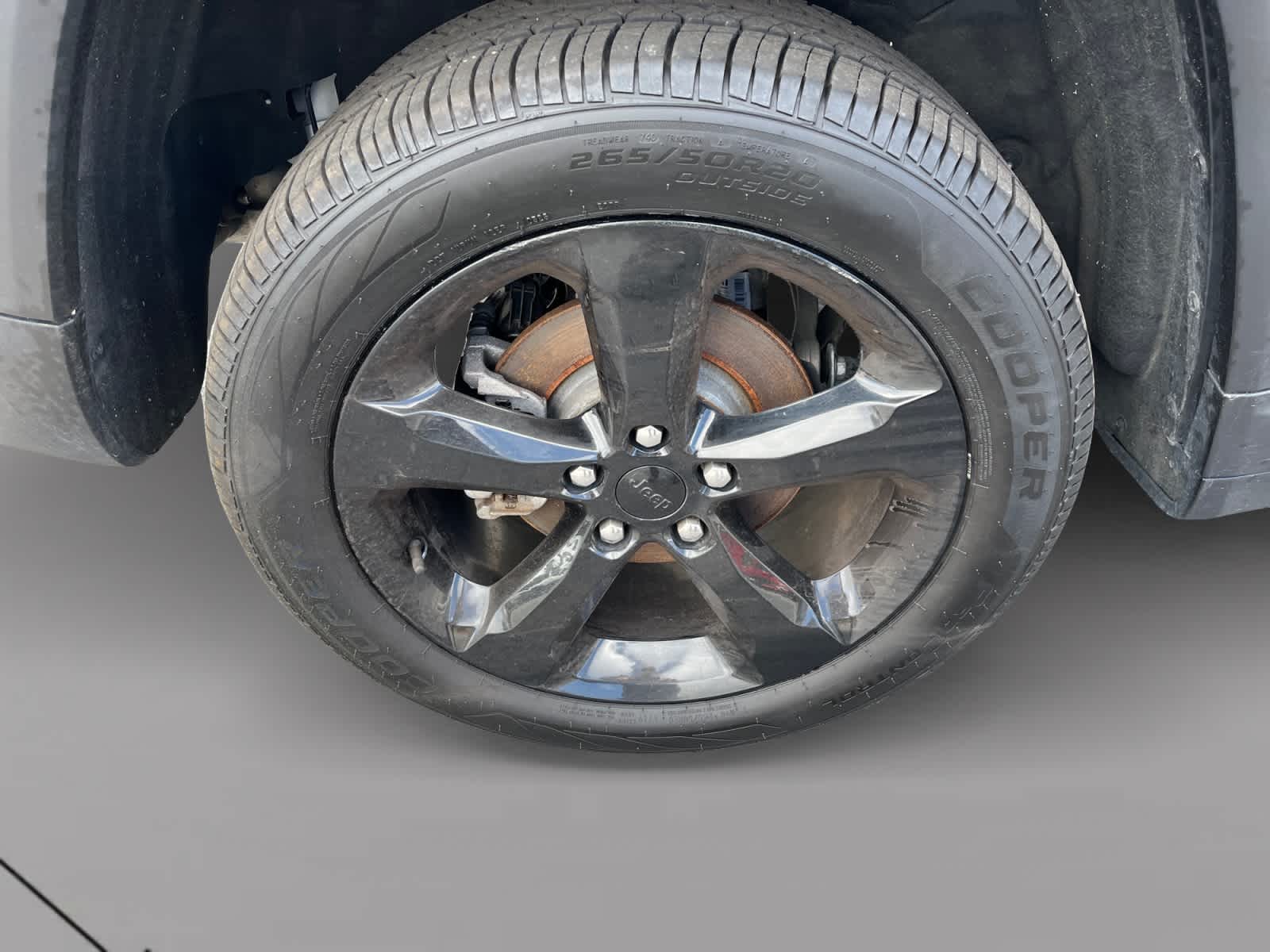 used 2023 Jeep Grand Cherokee car, priced at $28,384